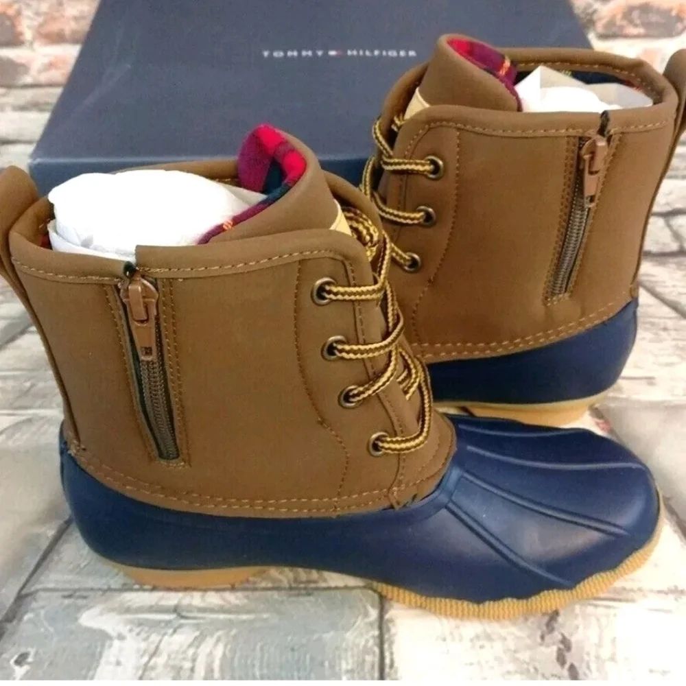 New Tommy Hilfiger Ryan Duck Boots Blue and Cognac size 5